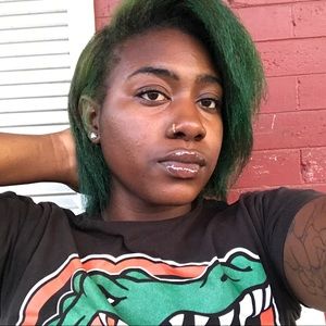 Meet your Posher, Ricca